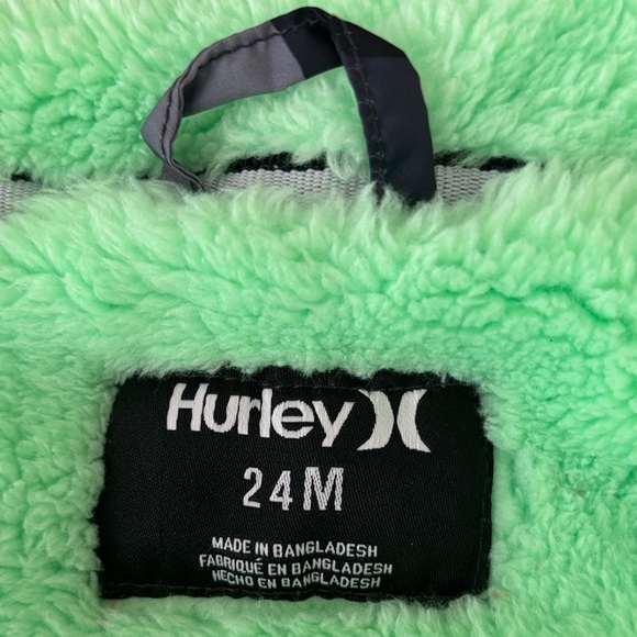 Hurley Camouflage Puffer Vest with Green Accents Size 24 months - Picture 6 of 10